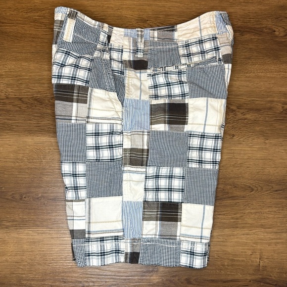 American Eagle Outfitters Men’s 32 Patchwork  9” Inseam Distressed Shorts - Picture 3 of 8